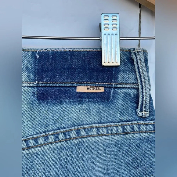 MOTHER SUPERIOR DENIM Insider crop step fray jeans in We Are Castaways blue 23 - Picture 13 of 17